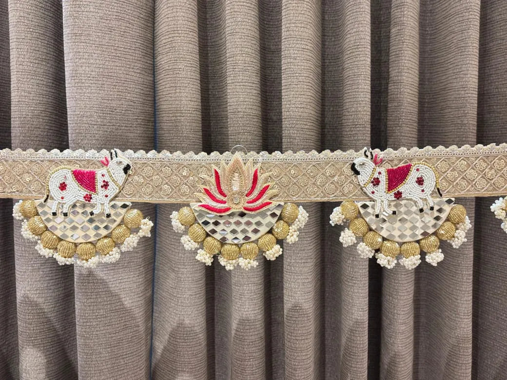 Traditional Lotus & Mirror Cow Bandhanwar
