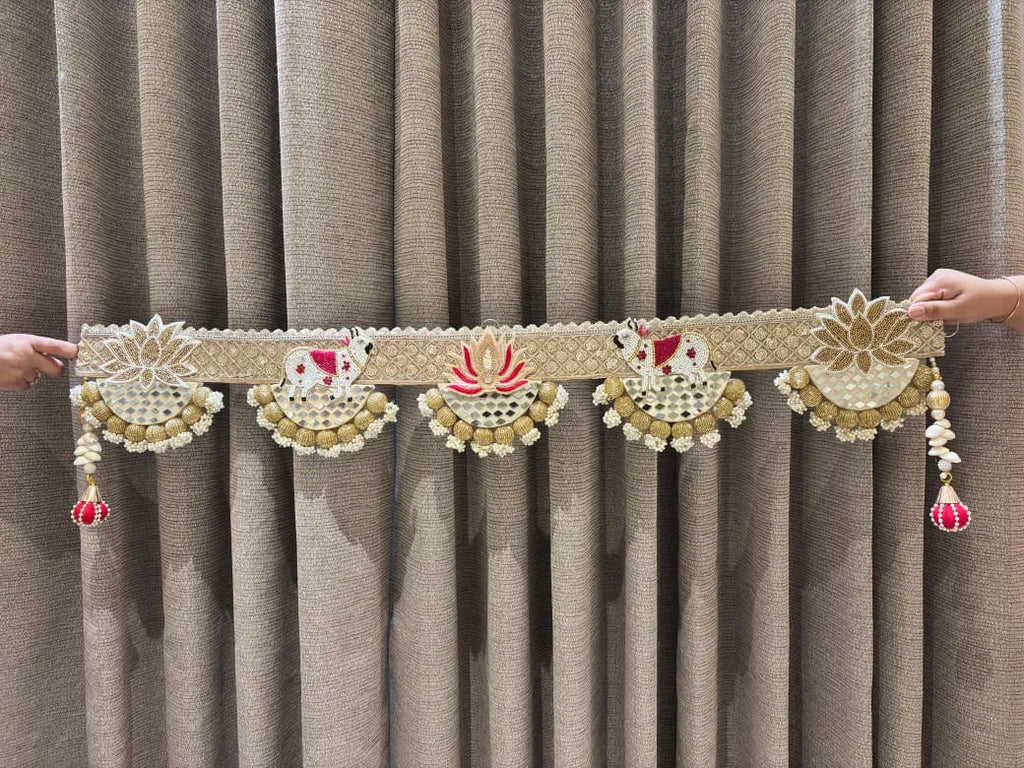 Traditional Lotus & Mirror Cow Bandhanwar