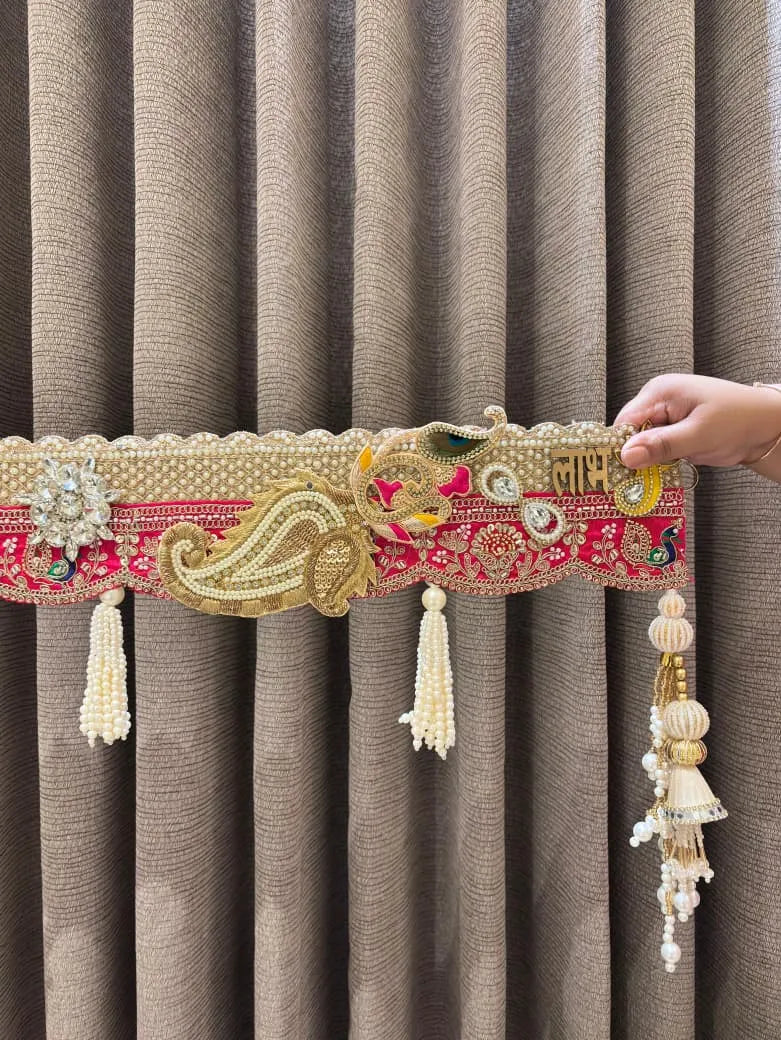 Elegant Zardosi Shreenathji Bandhanwar