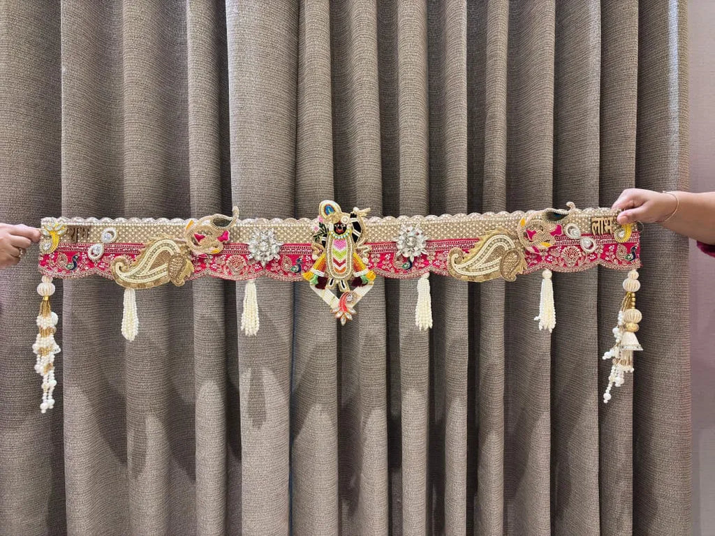 Elegant Zardosi Shreenathji Bandhanwar