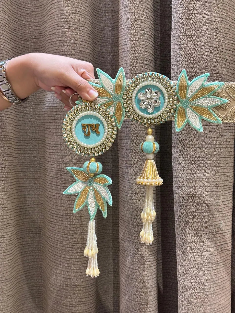 Pretty & Elegant Beaded Lotus Bandhanwar + Shubh-Labh Set