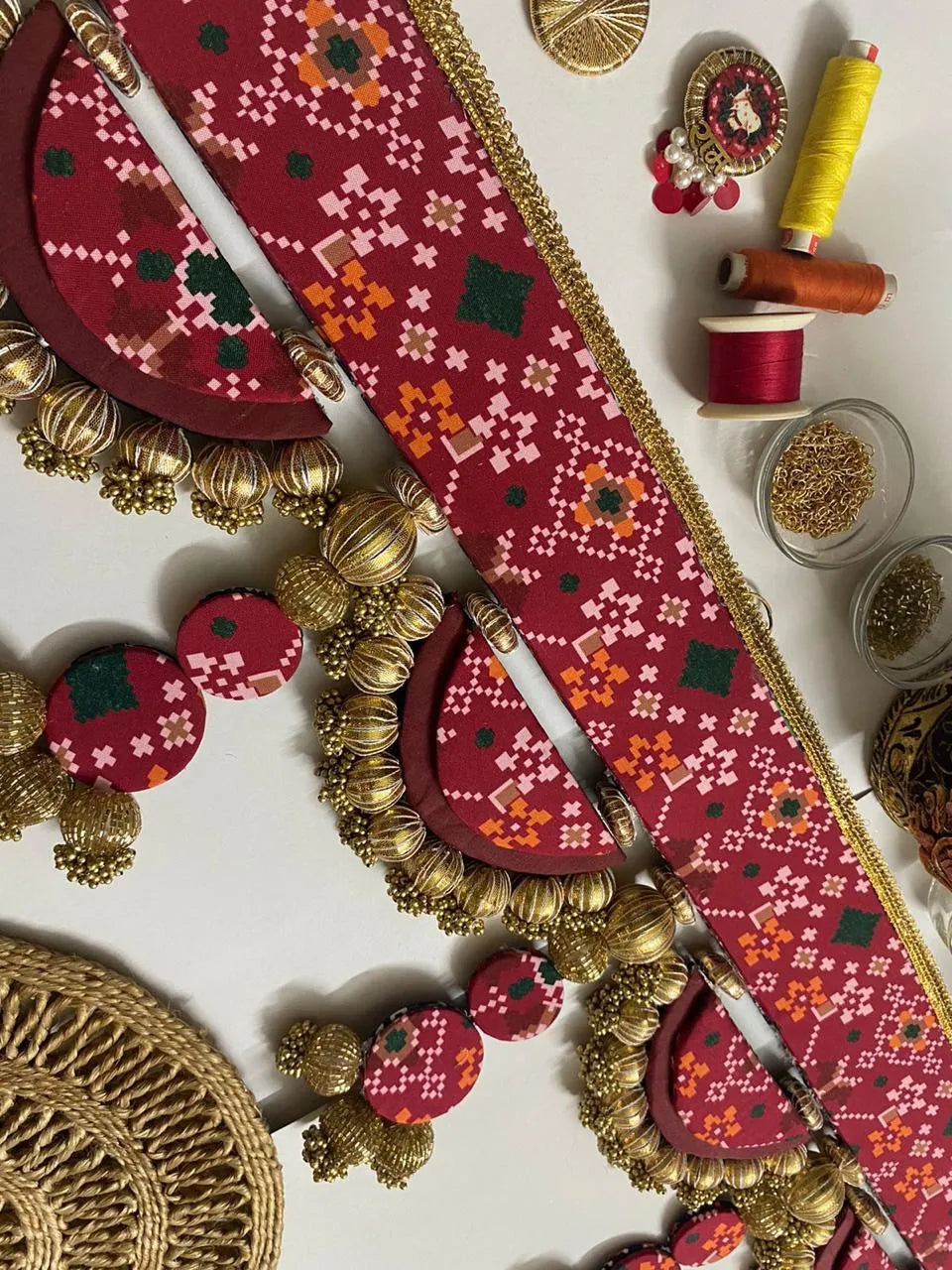 Artisanal Heritage rich Reversible Patola Bandhanwar