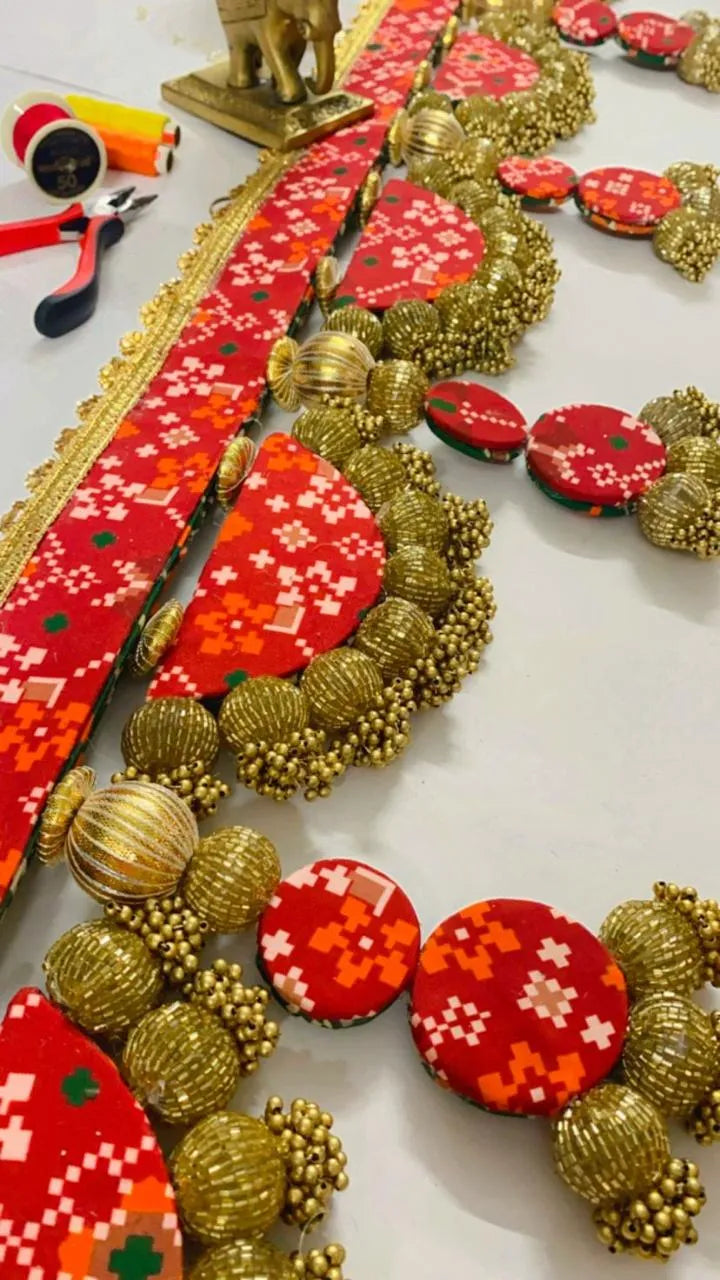 Signature Festive-chic Reversible Patola Bandhanwar