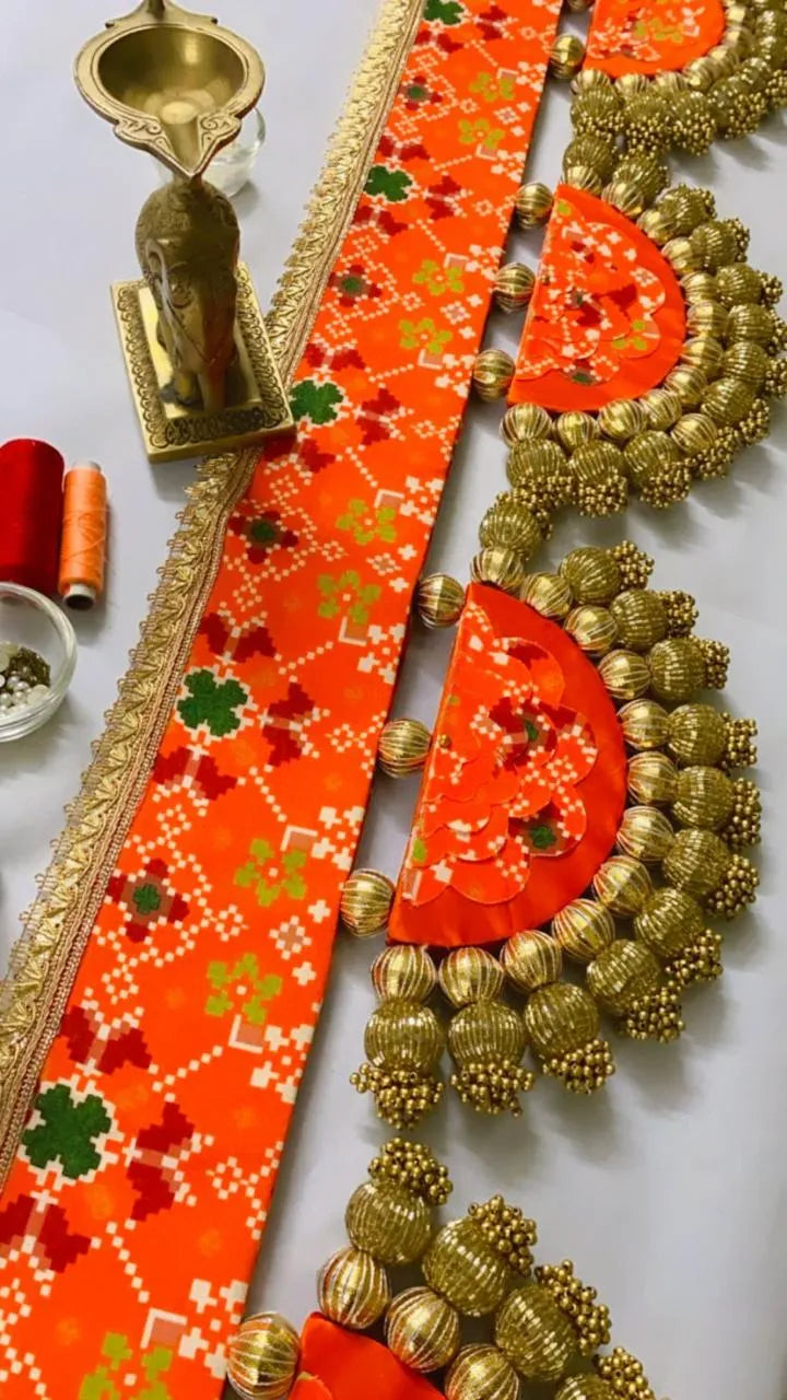 Heritage-Rich Reversible Patola Bandhanwar