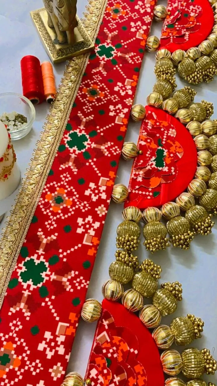 Heritage-Rich Reversible Patola Bandhanwar