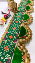 Regal Textured Reverisble Patola Bandhanwar