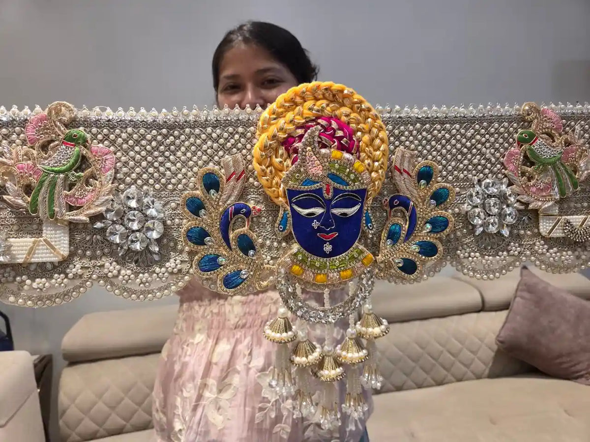 Divine Royale Zardosi Shreenathji Bandhanwar