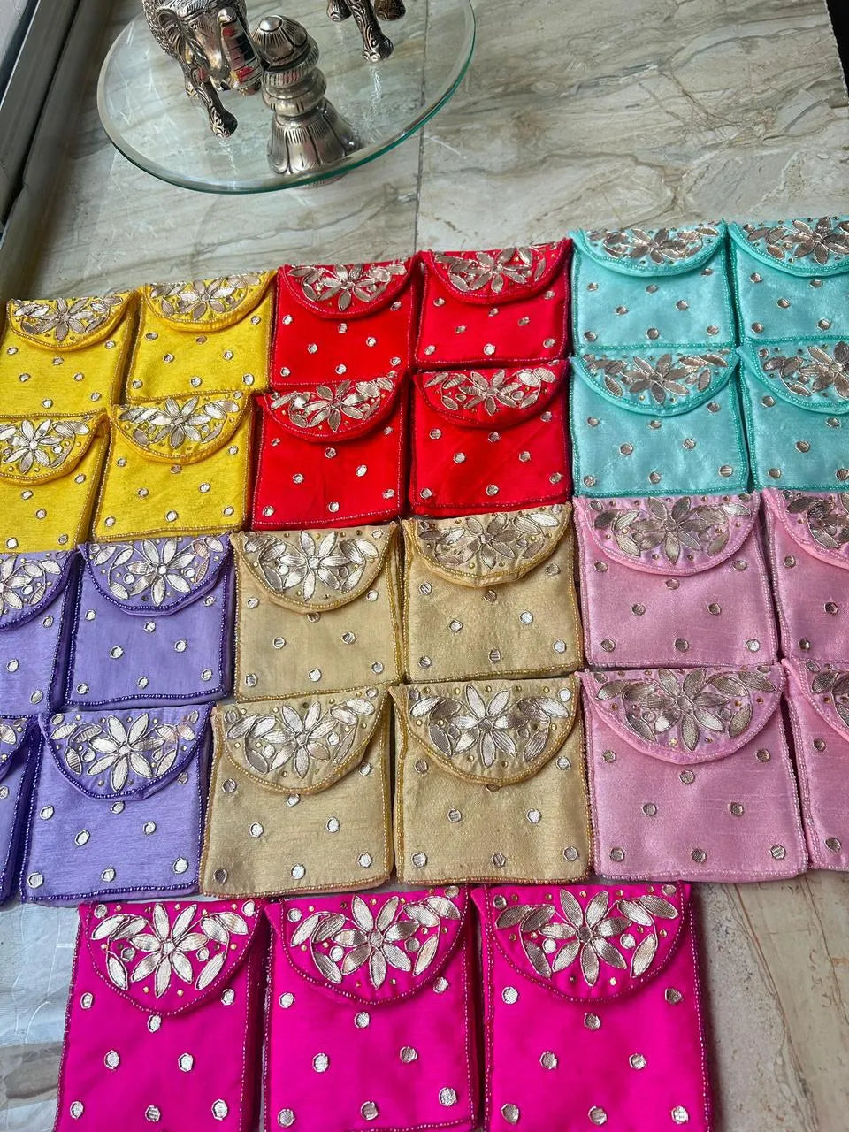 Royal gota coin pouch