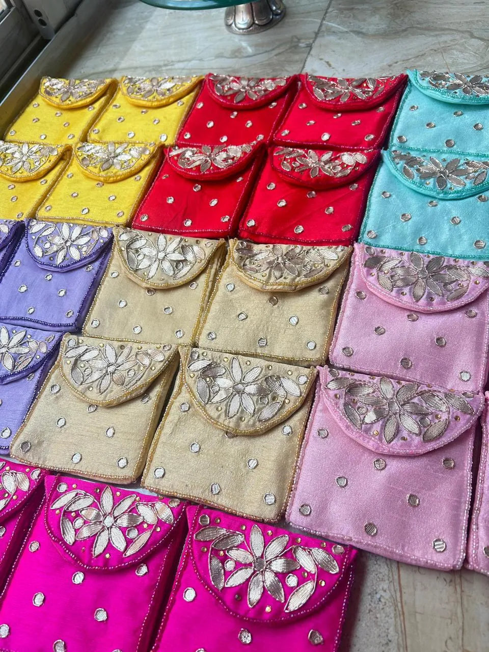 Royal gota coin pouch