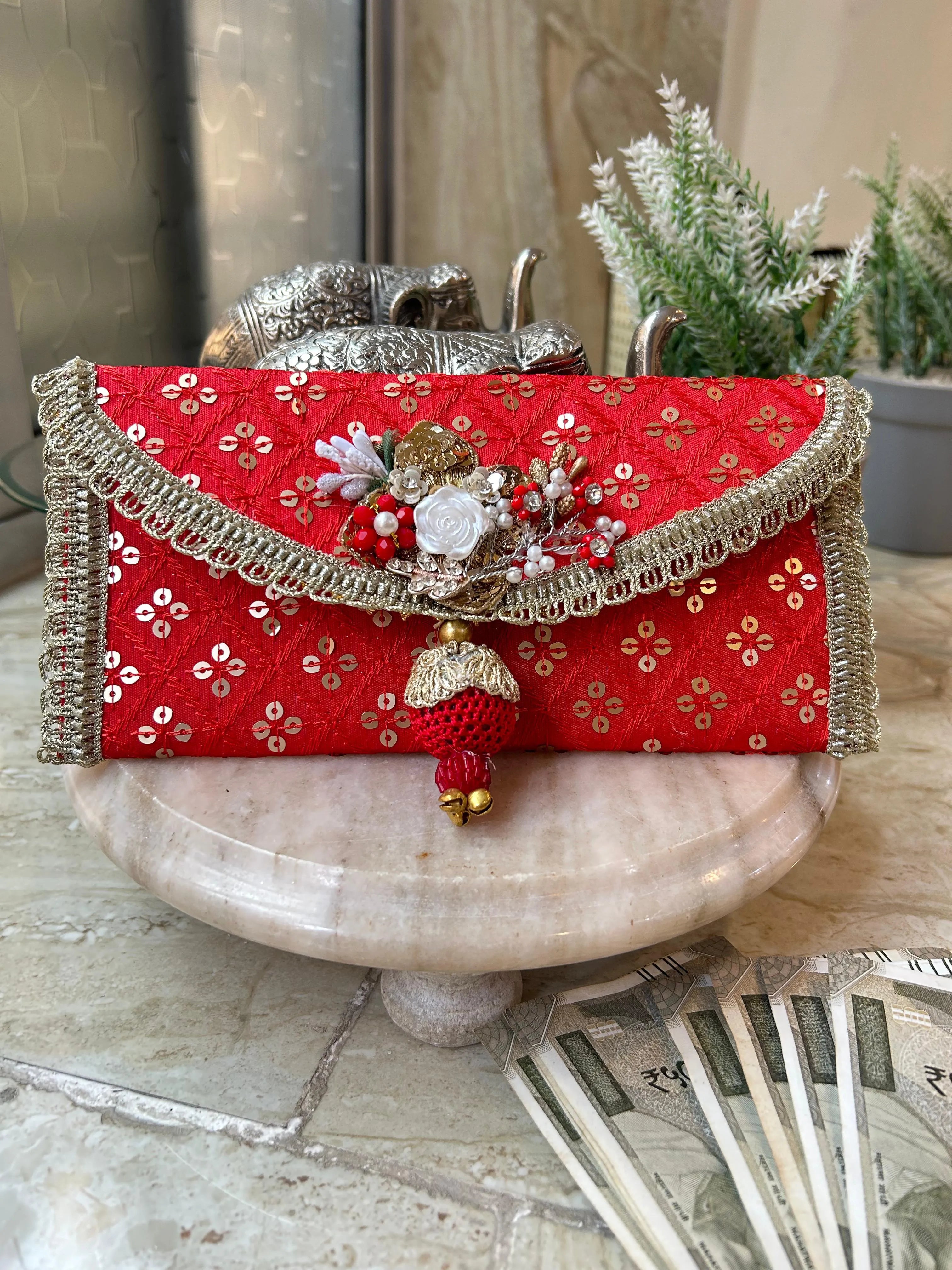Signature Festive Envelope
