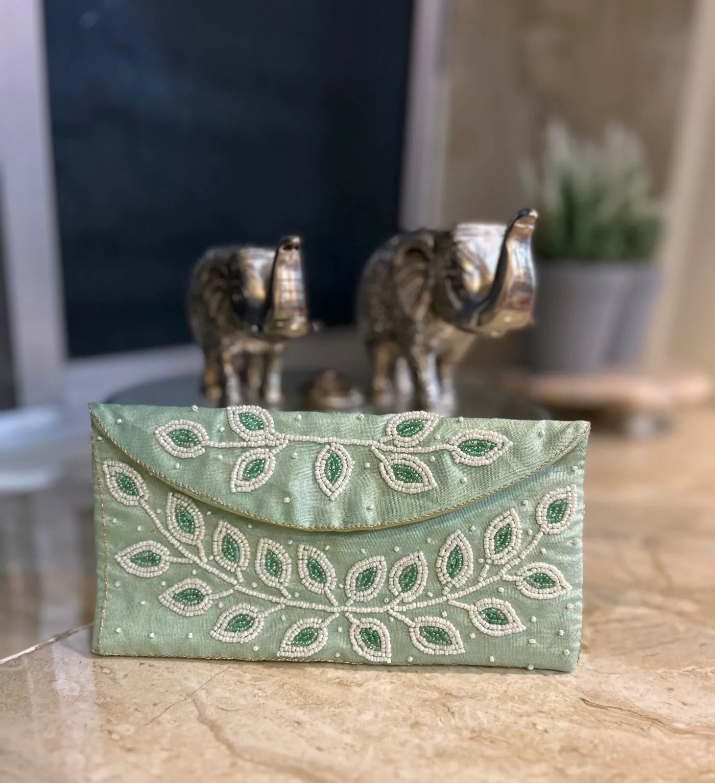 Intricate Pearl Envelopes