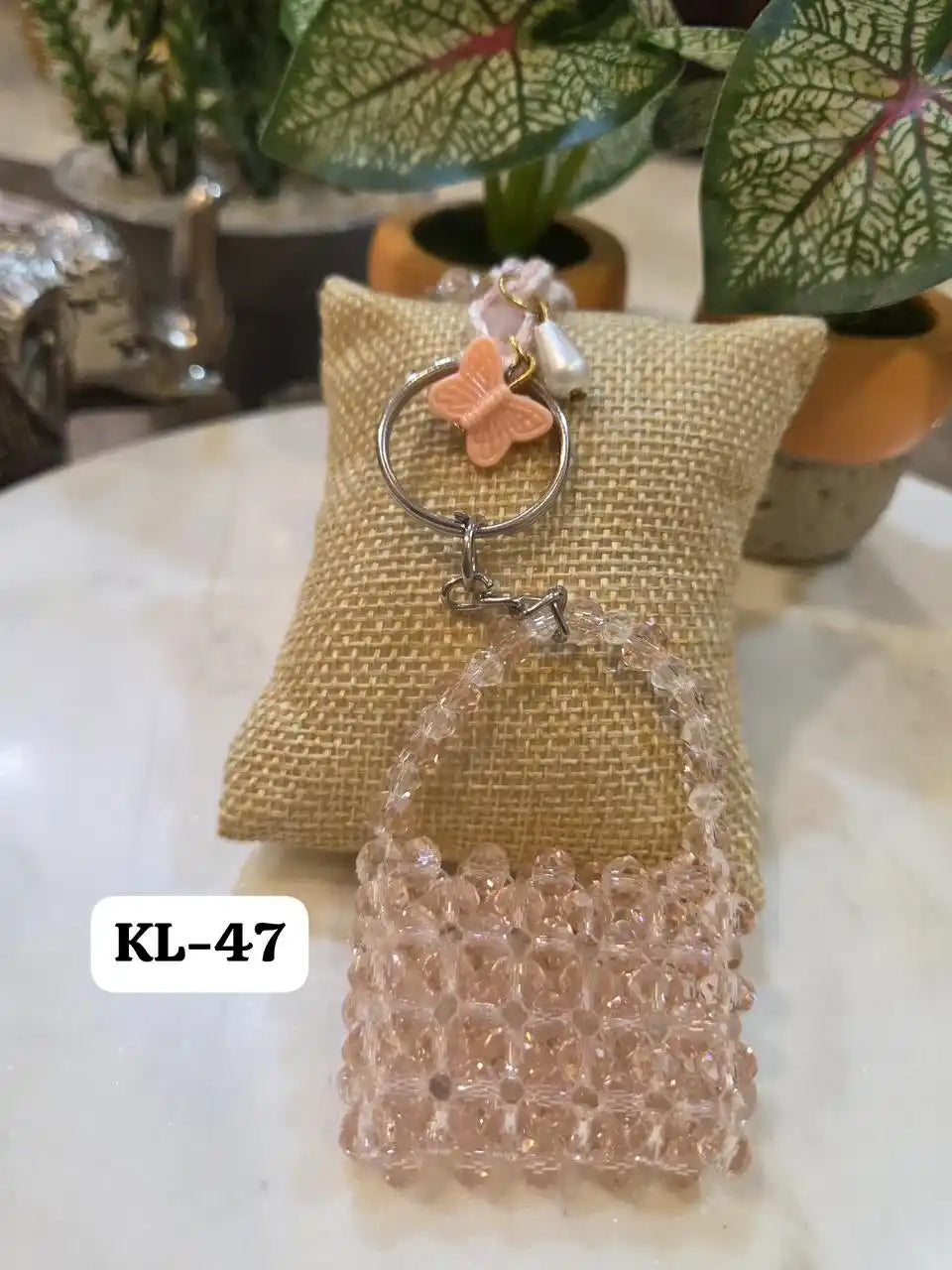 Statment Intricate pearl Bag Lumba (Mix colors)