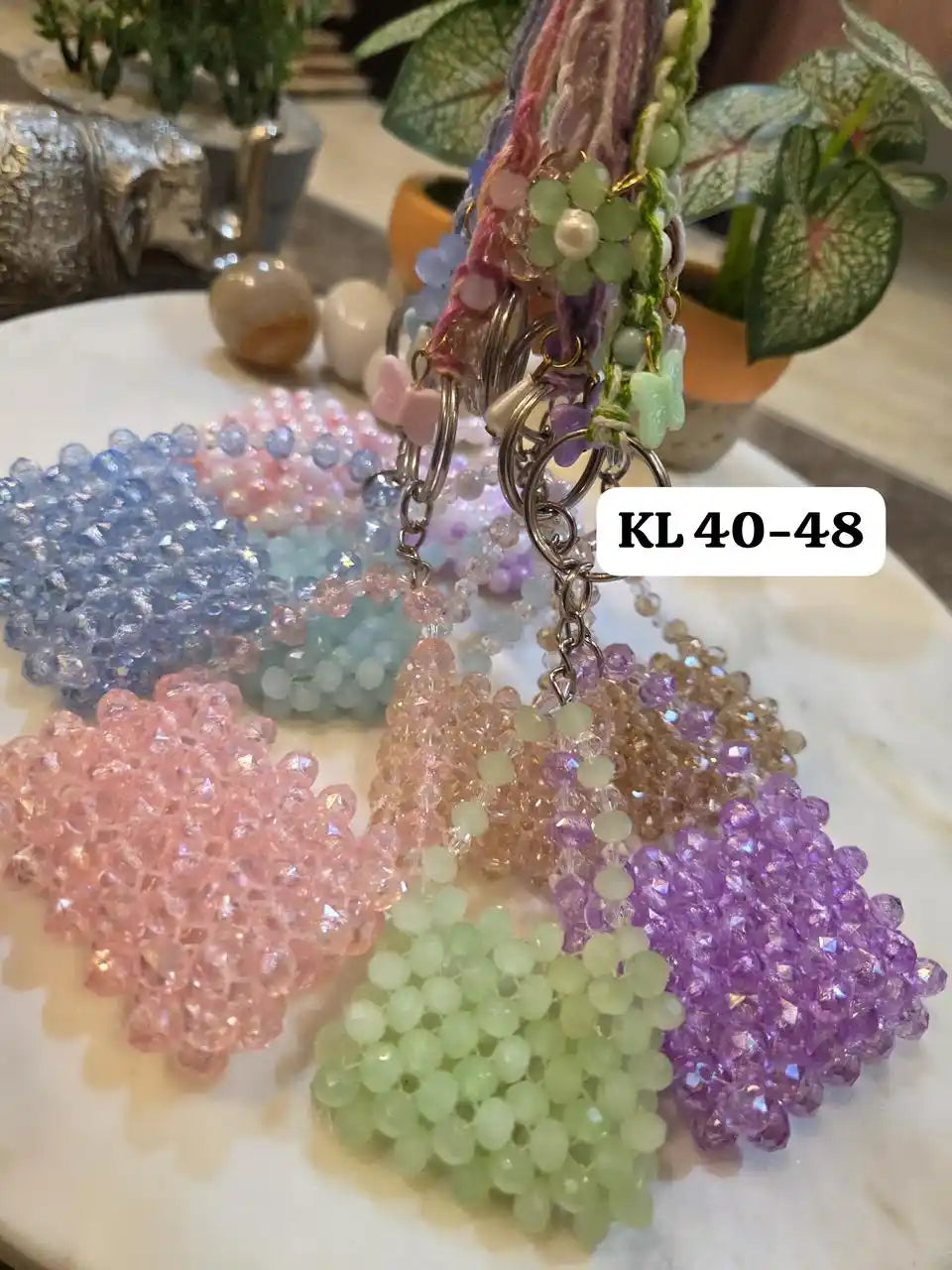 Statment Intricate pearl Bag Lumba (Mix colors)