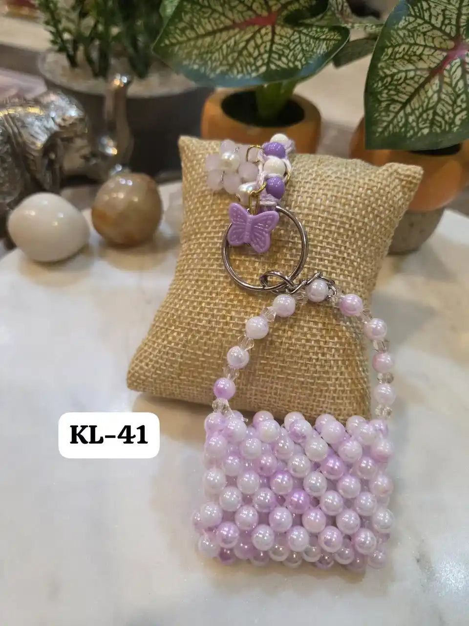 Statment Intricate pearl Bag Lumba (Mix colors)