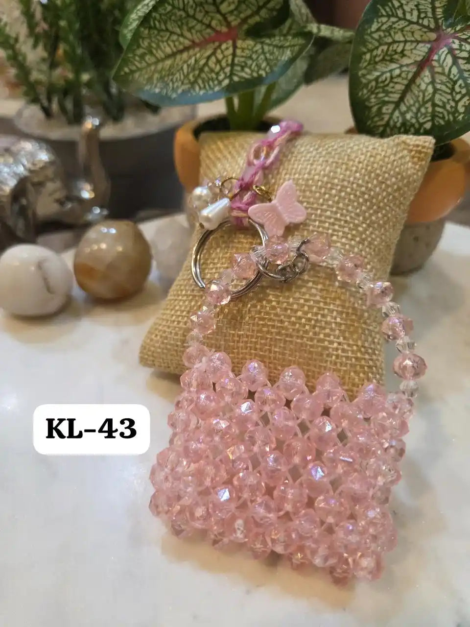 Statment Intricate pearl Bag Lumba (Mix colors)