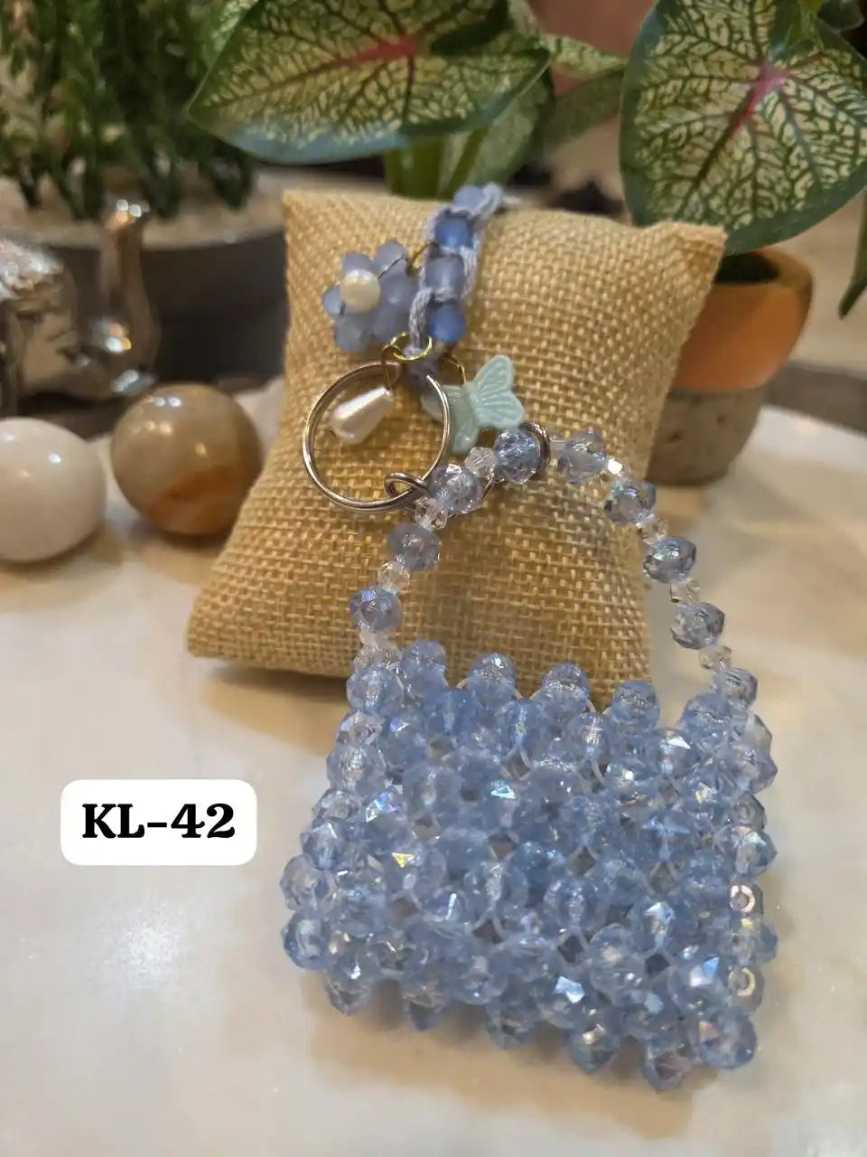 Statment Intricate pearl Bag Lumba (Mix colors)