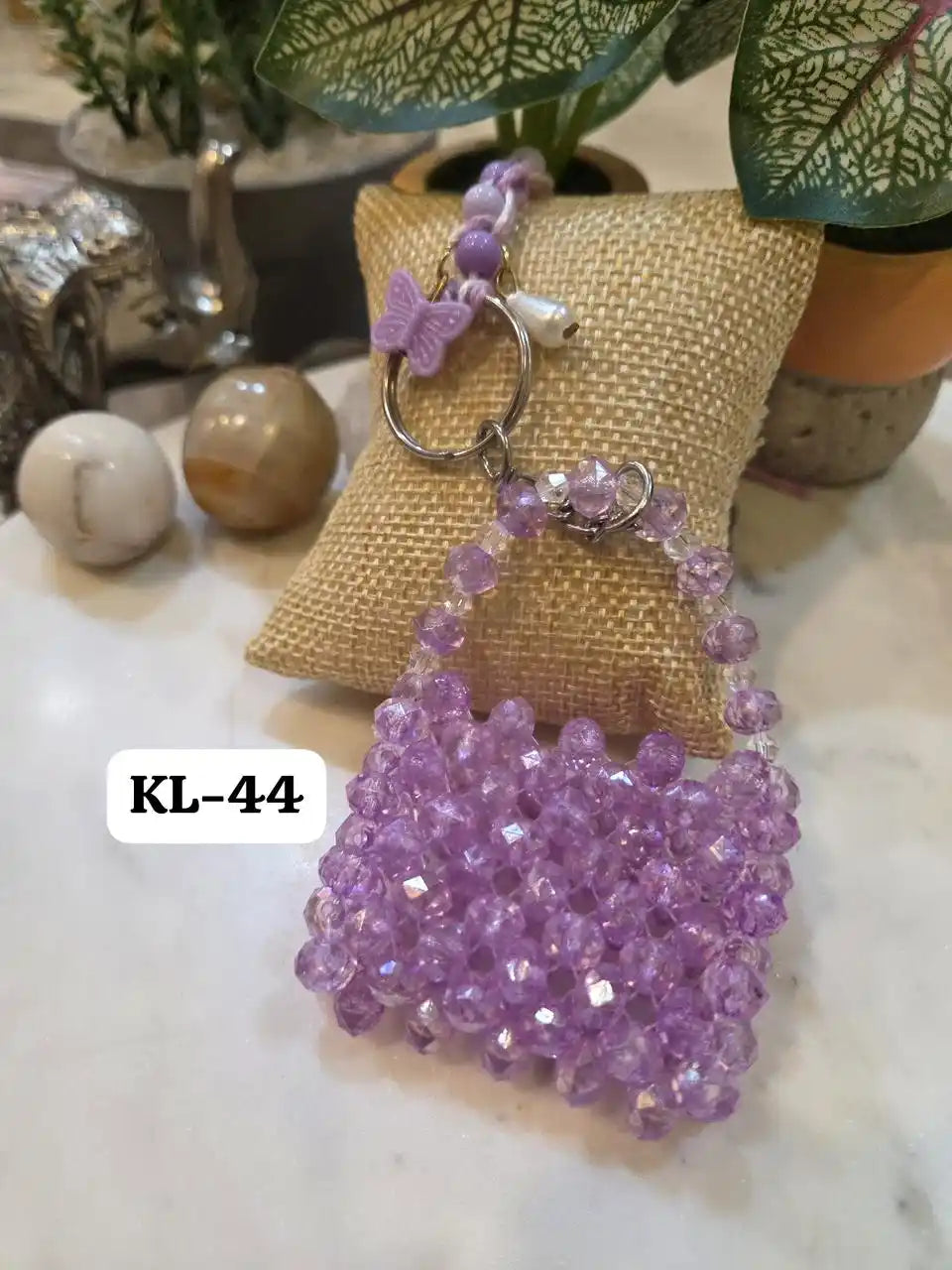 Statment Intricate pearl Bag Lumba (Mix colors)
