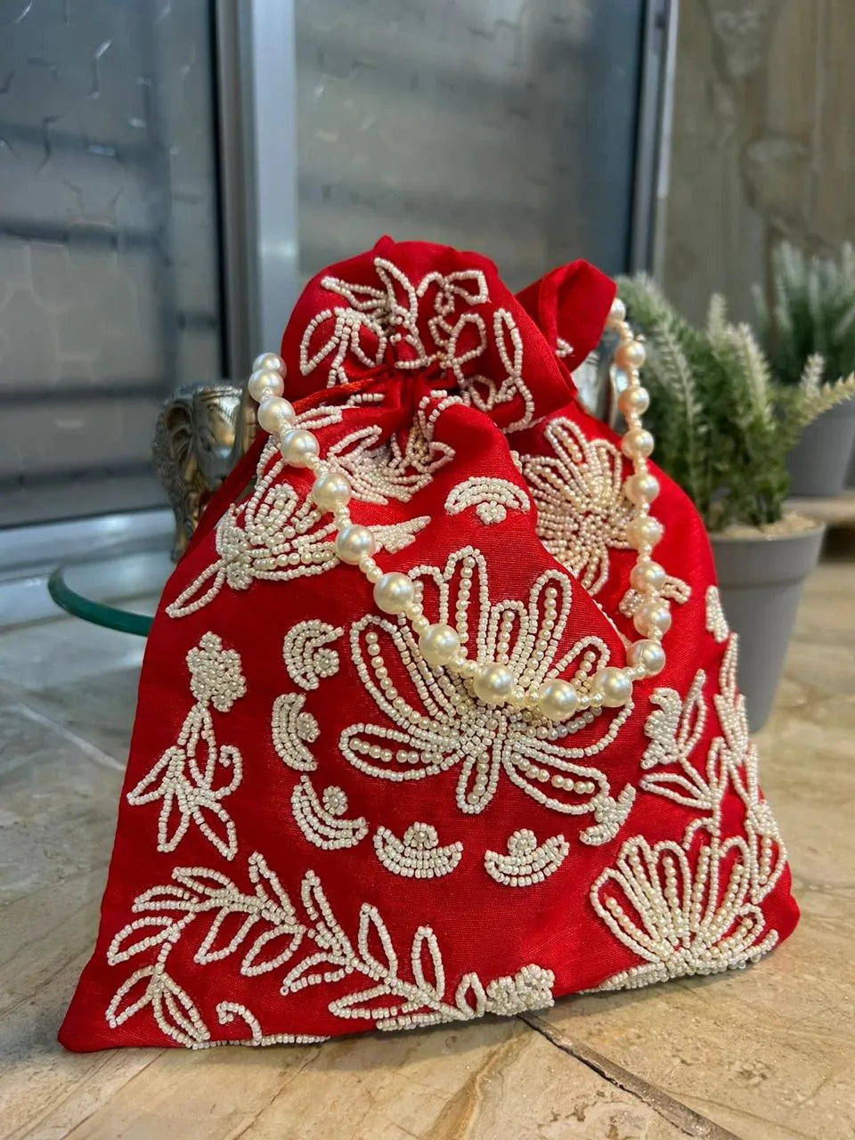 Pearl Elegance Potli