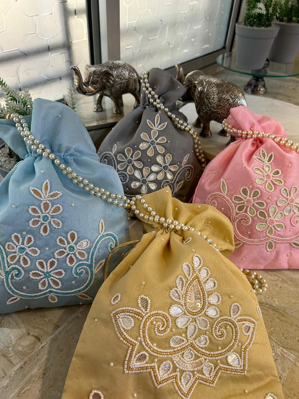 Timeless Gota Pearl Potli