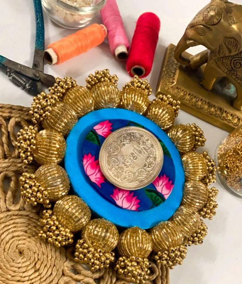 Signature coin platter