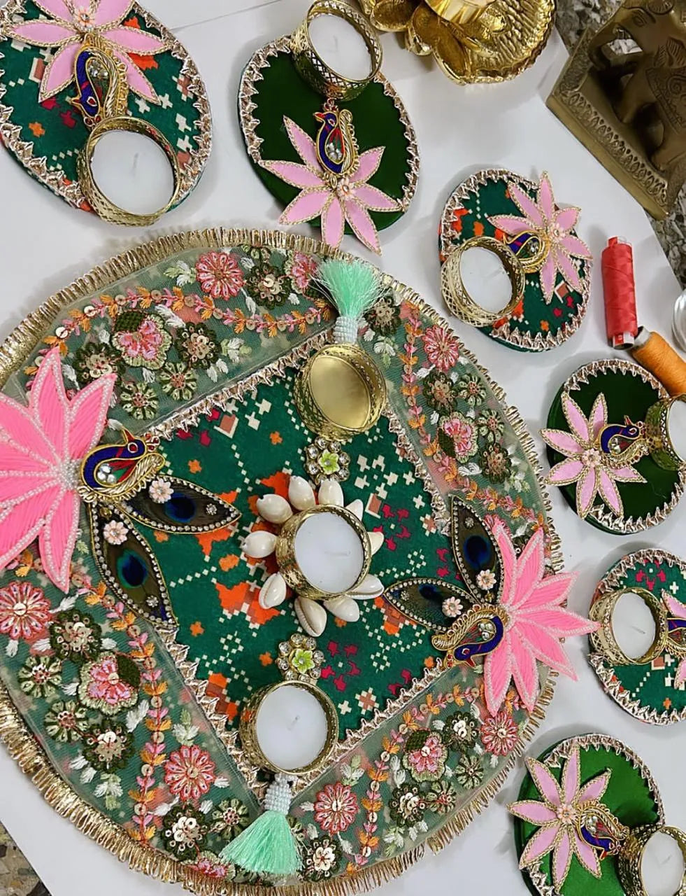 Embroidered Green Floral lace Rangoli Set (Set of 7)