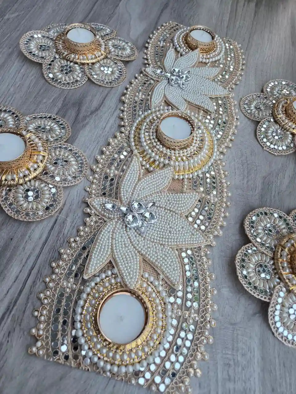 Swarna Sutra Decor Festive Set
