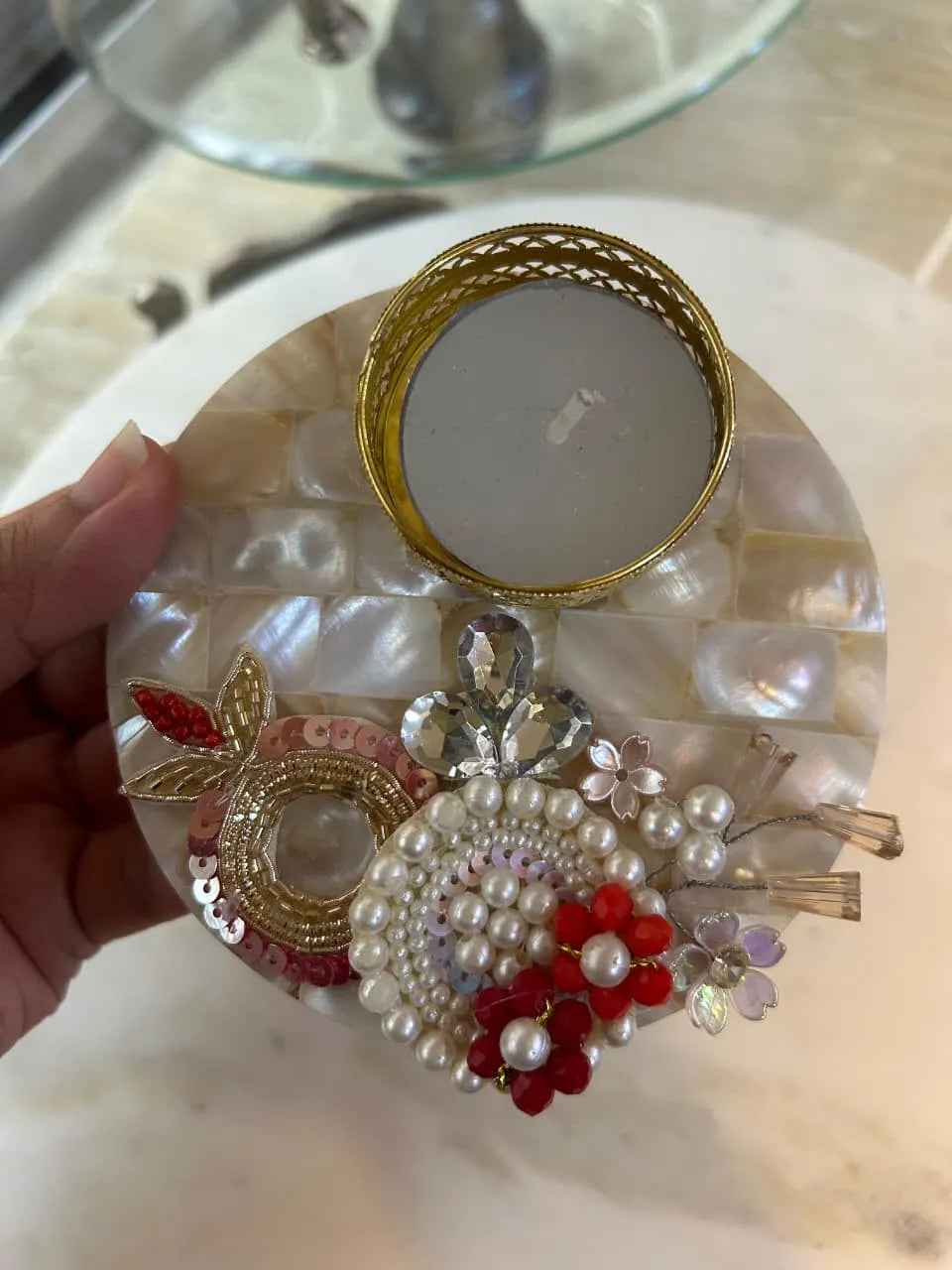 Statement Mother of Pearl Embellished T-light (Set of 2)