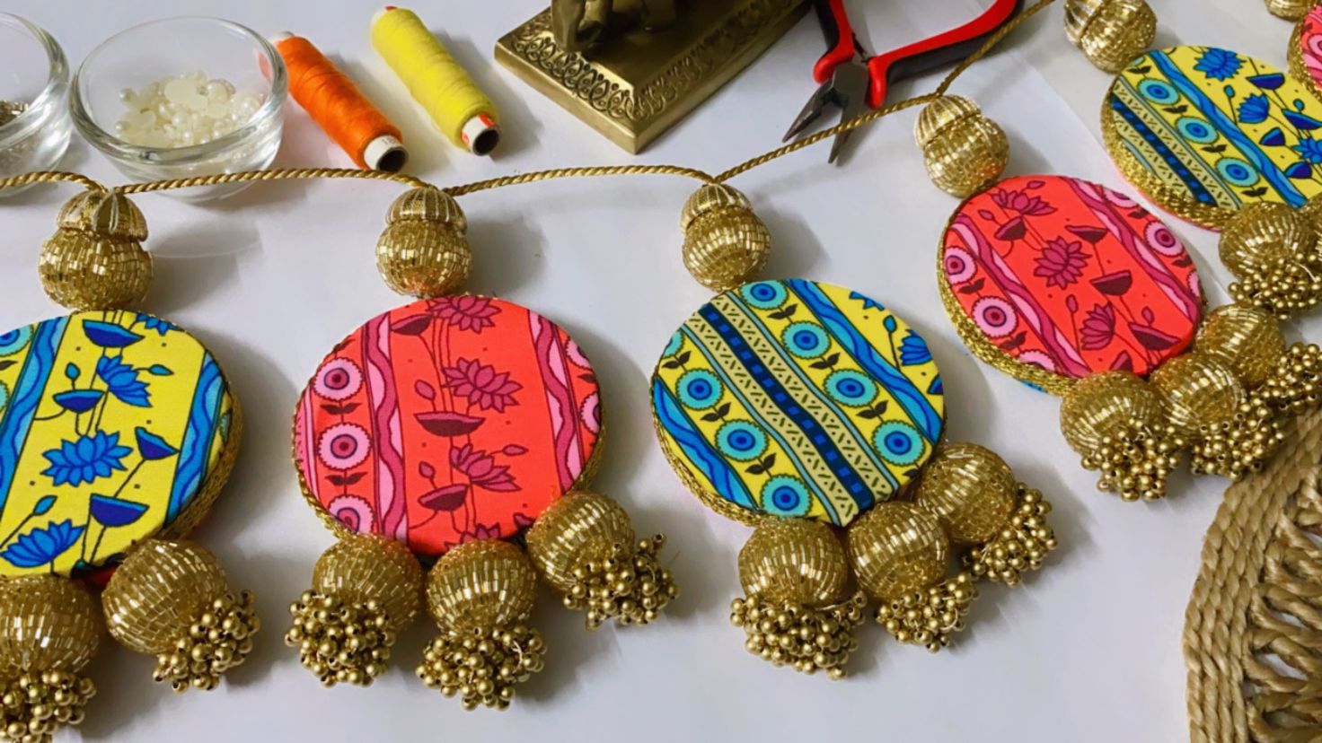 Reversible Resham Dori Patola & Pichwai Bandhanwar