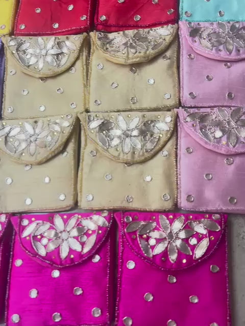 Royal gota coin pouch