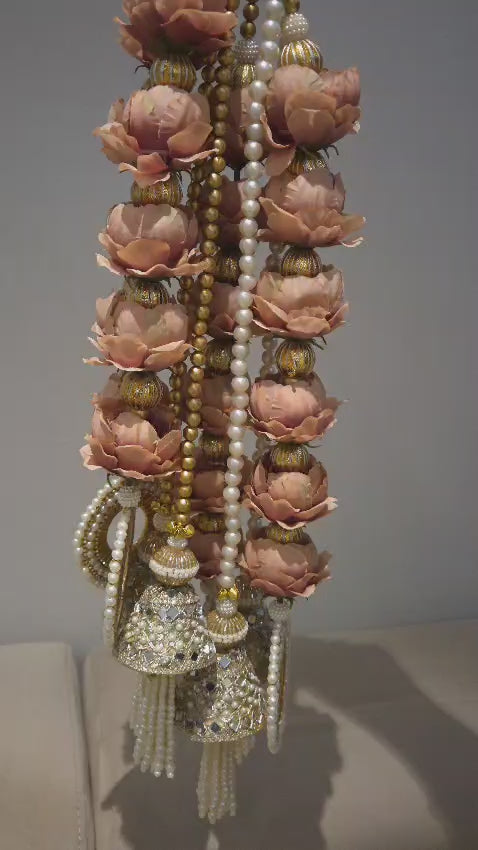 Floral Royale Hanging pair