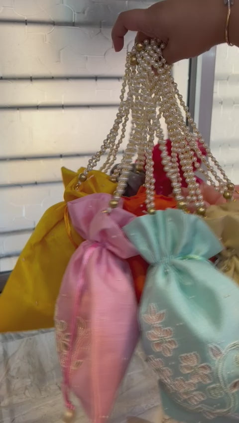 Timeless Gota Pearl Potli