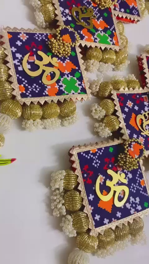 Premium All-in-one Parrot Reversible Hanging Pair